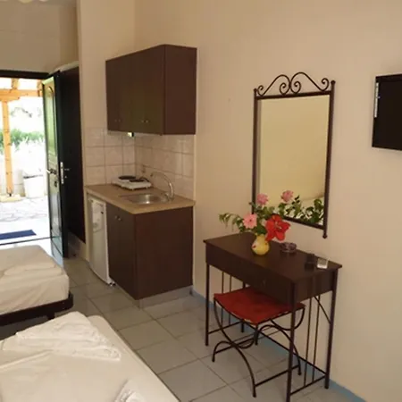 Natasa * Mikros Gialos